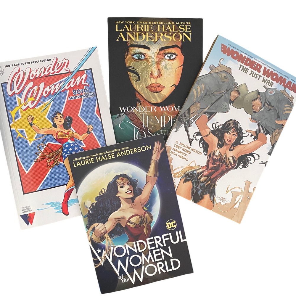 Wonder Woman DC Comics + Tee‎ Shirt Bundle Anniversary